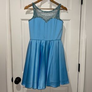 SHERRI HILL Sky Blue Mini Dress ✨